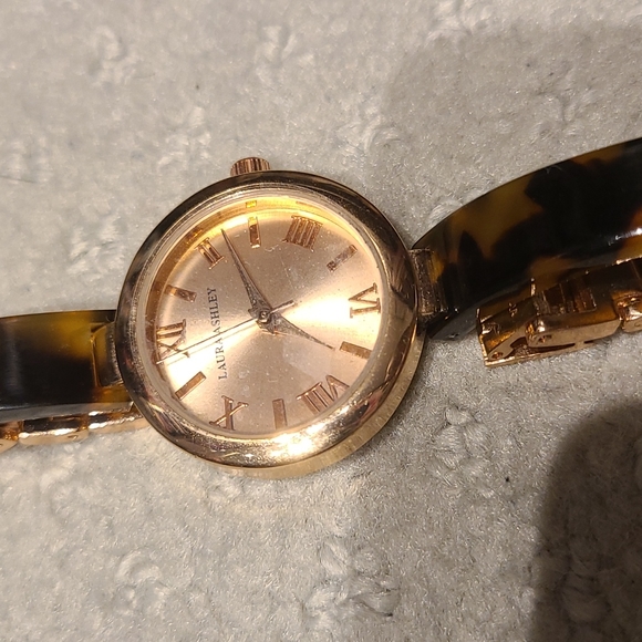 Laura Ashley Rose Gold Leopard Print Skinny Watch - Picture 7 of 8